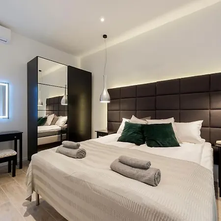Apartman Scandinavian - By The Opera