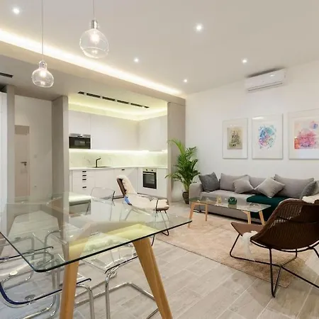 Scandinavian - By The Opera Apartament *